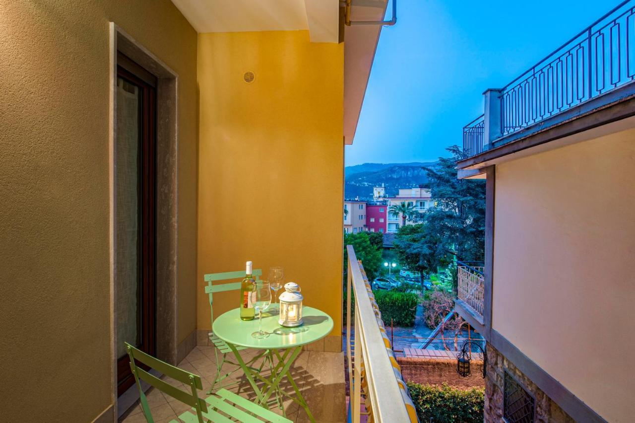 Casa Evelina Hotel Sant'Agnello Exterior photo
