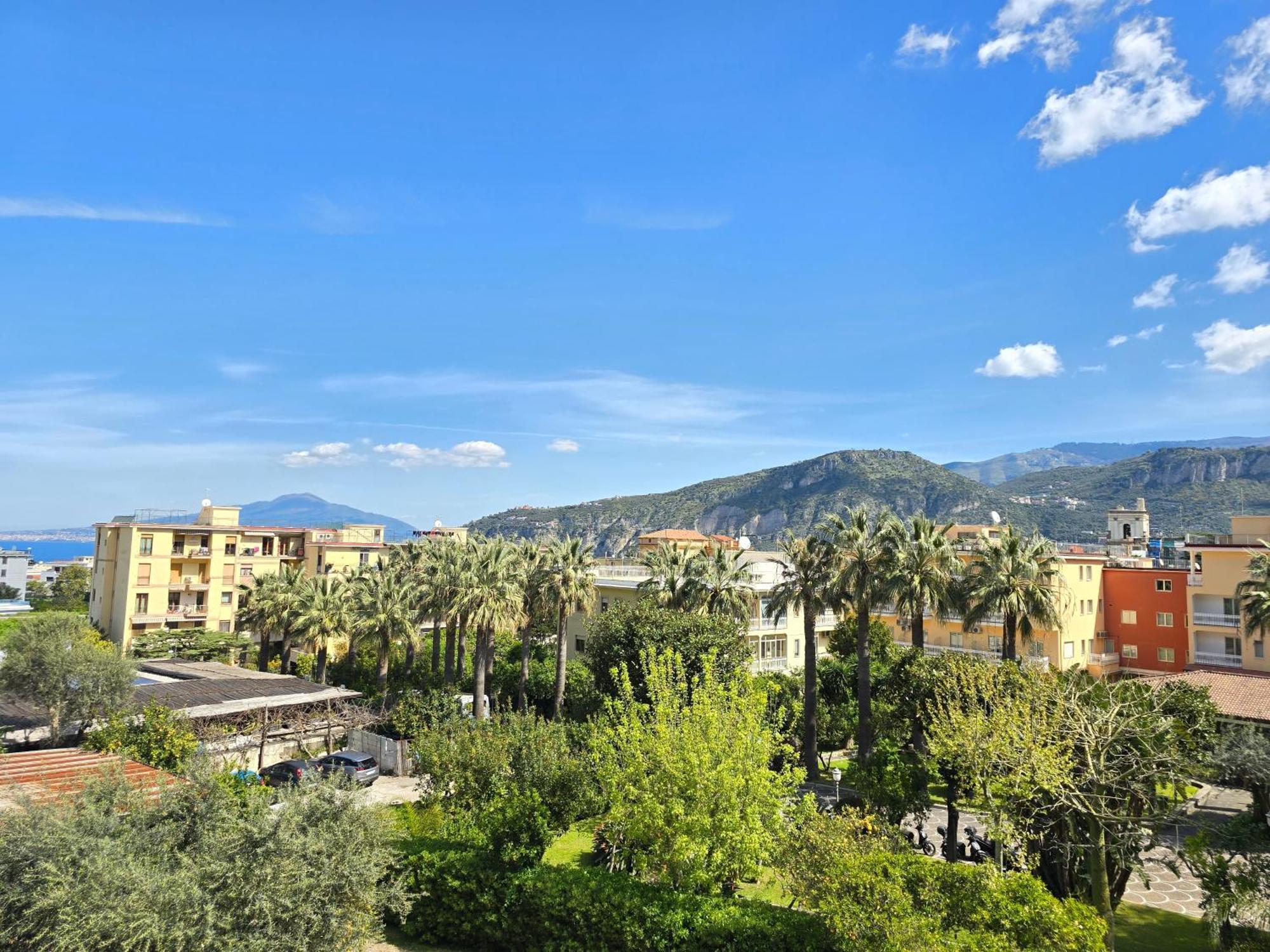 Casa Evelina Hotel Sant'Agnello Exterior photo